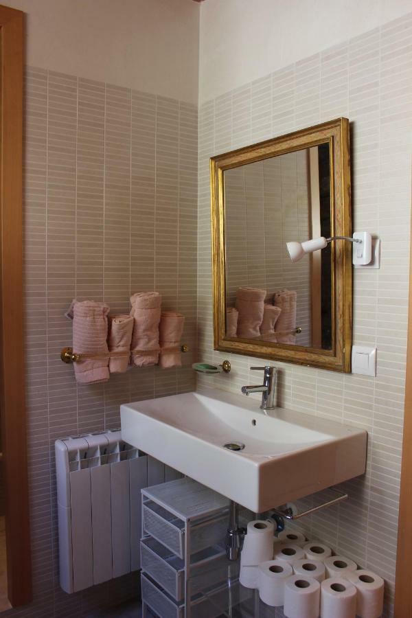 Duplex Para 6 En Cercs, Berga - A 30 Mins Del Pedraforca Sant Corneli Eksteriør billede