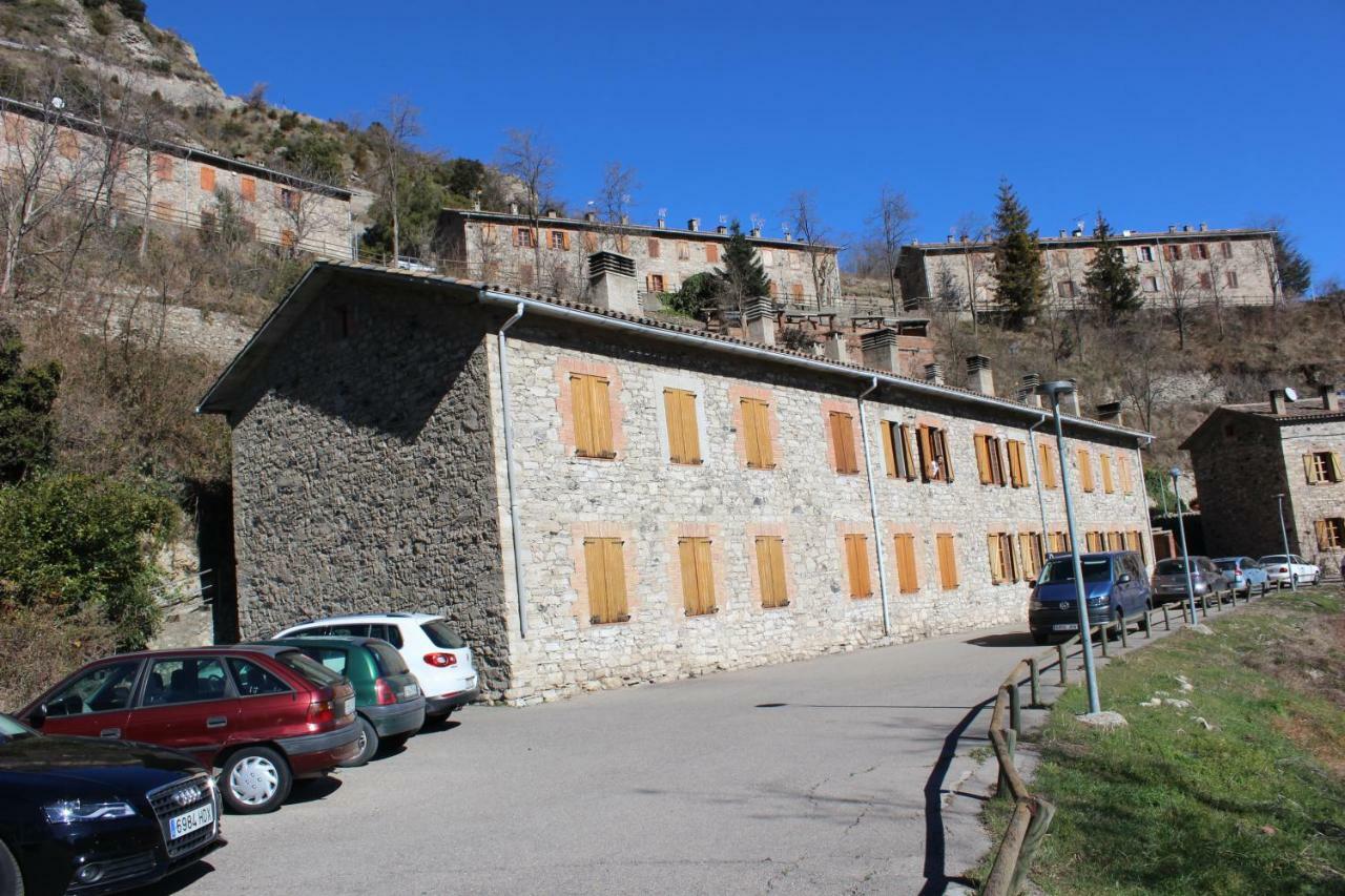 Duplex Para 6 En Cercs, Berga - A 30 Mins Del Pedraforca Sant Corneli Eksteriør billede